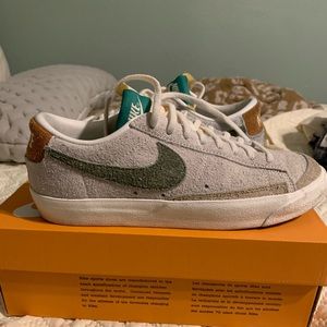 Nike blazer low 77